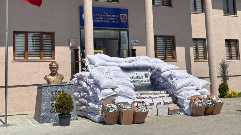 Bursa'da 2 milyon 300 bin liralık tütün kaçakçılığı operasyonu