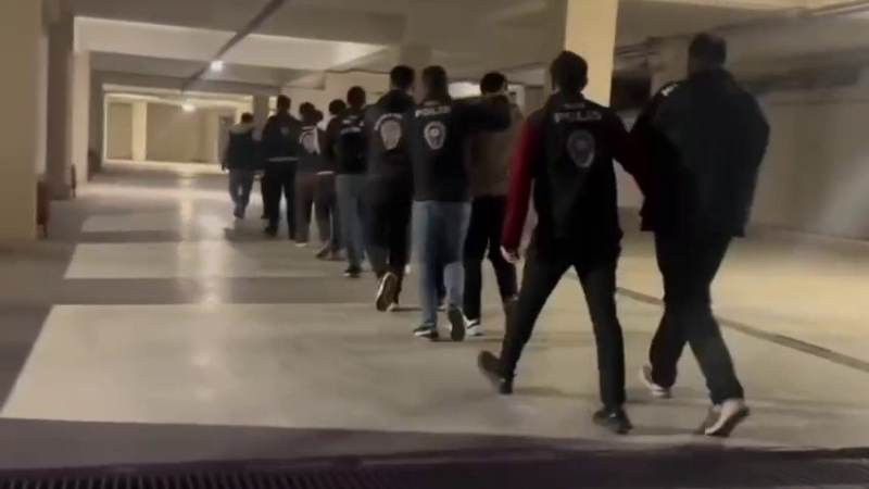 Bursa'da 427 milyon lira değerinde bahis çetesi çökertildi