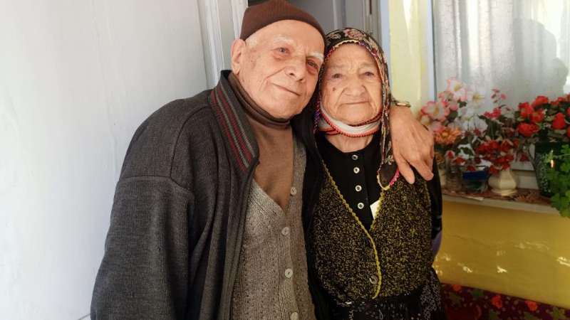 Bursa'da 93'lük delikanlı 32 yaşındaki  TOFAŞ'ını böyle sattı!