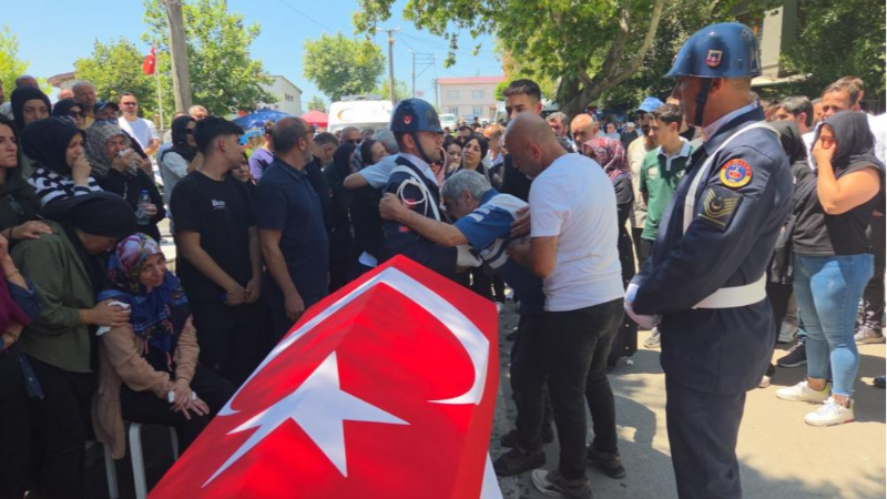 Bursa'da acı veda; Gözyaşları sel oldu...