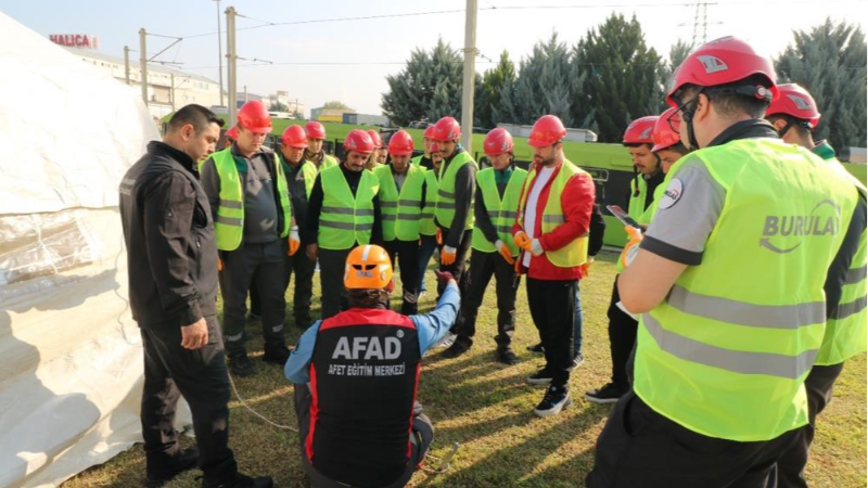 Bursa'da afetlere hazırlıkta eğitimler sürüyor