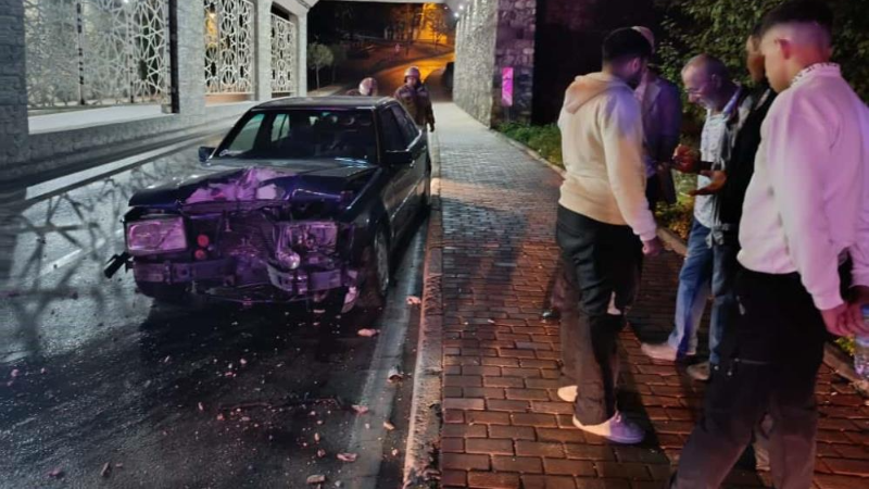 Bursa'da alkollü sürücü kaza yaptı ve kaçtı!