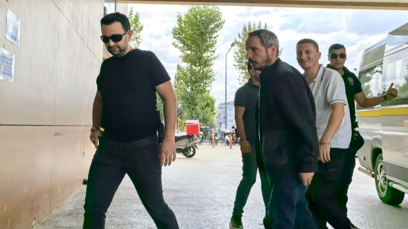 Bursa'da aranan 2 şahıs böyle yakalandı
