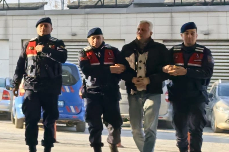 Bursa'da aranan şahıs sahte kimlikle yakalandı