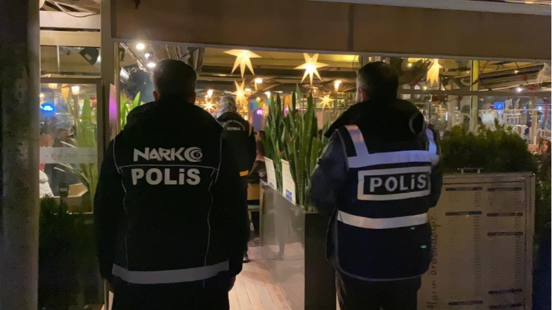 Bursa'da asayiş uygulaması; Aranan şahıslar yakalandı