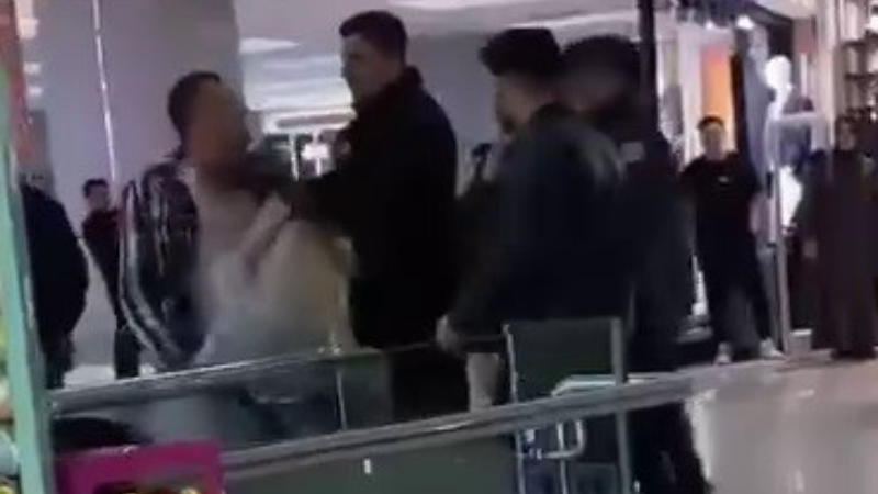 Bursa'da AVM'de olay var!