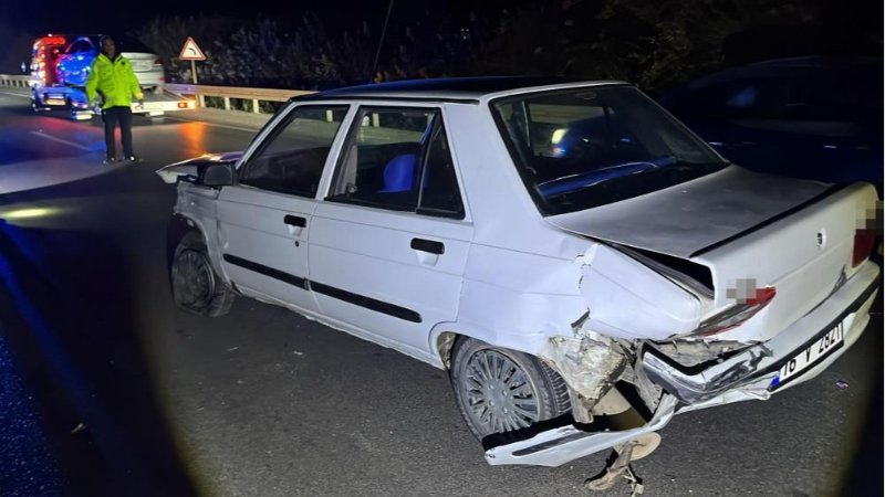Bursa'da bariyere çarpan sürücü yaralandı