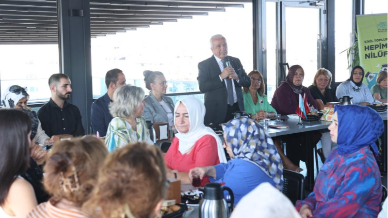 Bursa'da Başkan Özdemir’den Nilüferli kadınlara dayanışma çağrısı
