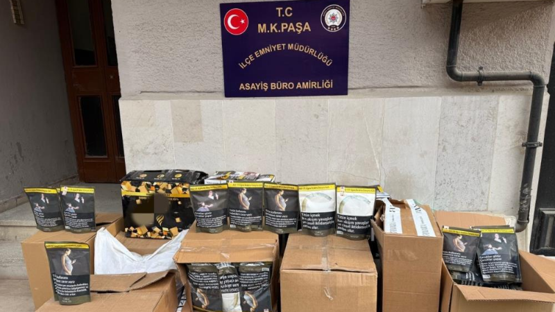 Bursa'da binlerce makaron ve bandrolsüz ürün ele geçirildi
