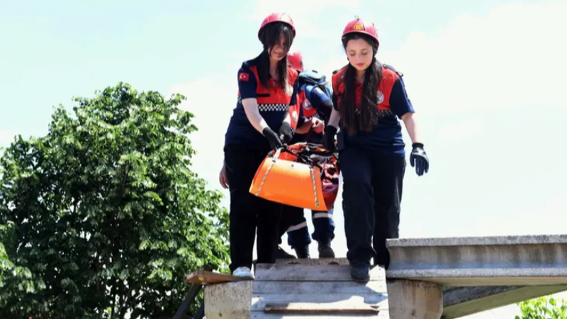Bursa'da bu öğrenciler ne yapıyor?