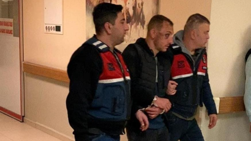 Bursa'da cezaevi firarisi kıskıvrak yakalandı