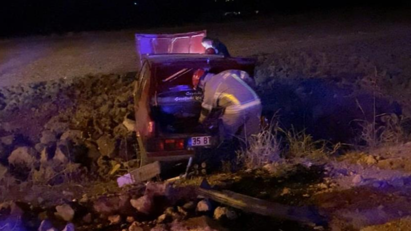 Bursa'da damadın aracıyla kaçtı, tarlaya uçtu!