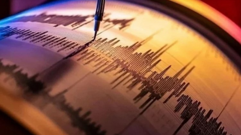 Bursa'da deprem; Yine sallandık...