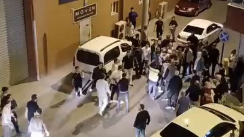 Bursa'da düğünde ortalık savaş alanına döndü