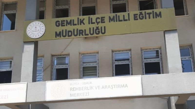 Bursa'da e-sınav merkezinde kopyaya geçit yok