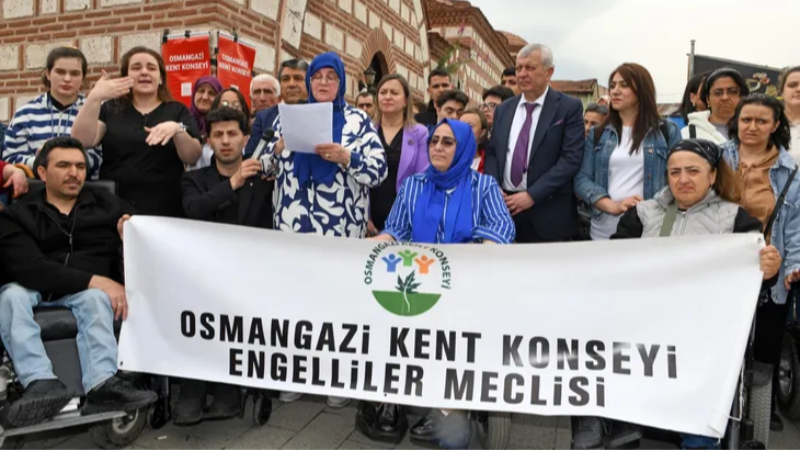 Bursa'da engelli bireylerin anneleri çağrıda bulundu