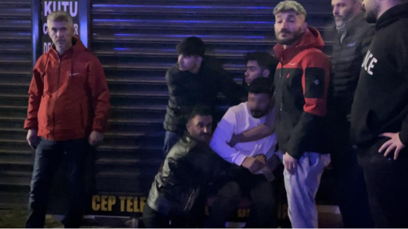 Bursa'da esnaflar birbirine girdi, bıçaklar çekildi...