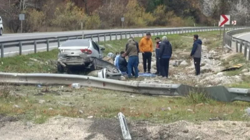 Bursa'da feci  kaza;  Yaralılar var...