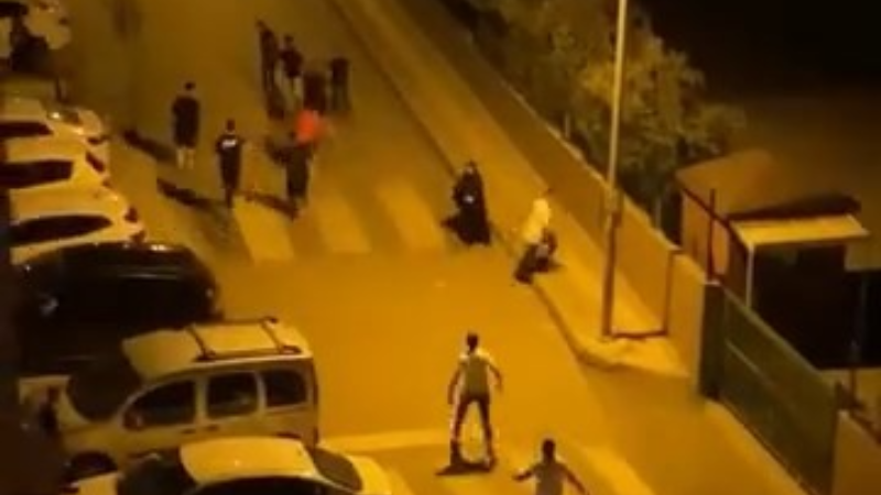 Bursa'da gençler birbirine girdi, mahalle ayağa kalktı
