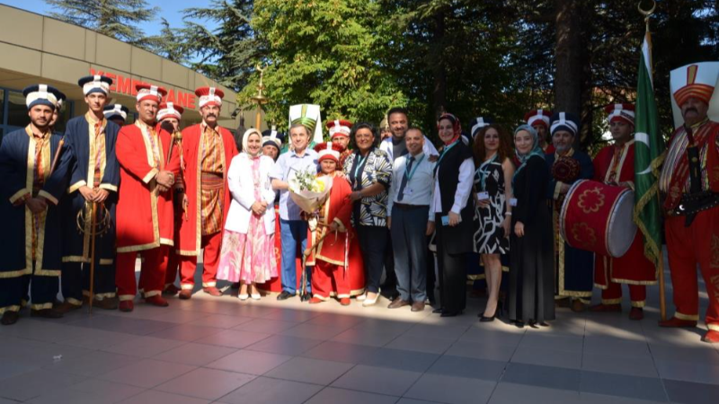Bursa'da hastalara en anlamlı moral!
