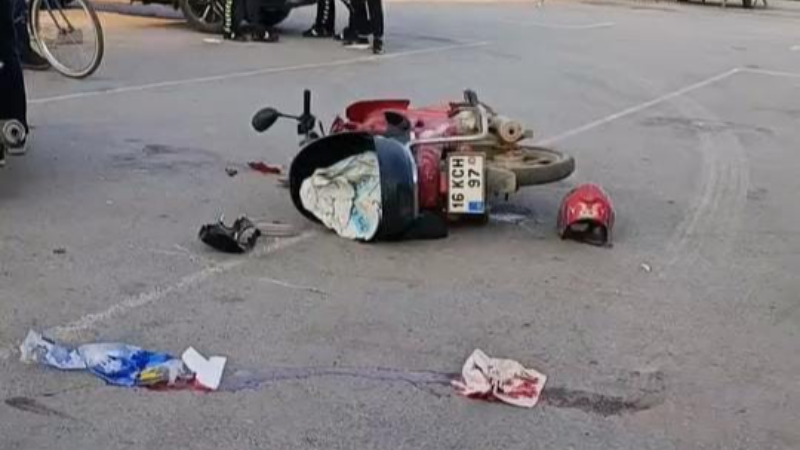 Bursa'da iki motor kafa kafaya çarpıştı!