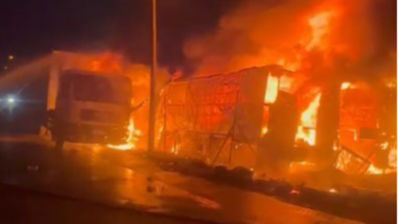 Bursa'da inanılmaz görüntü; Alev alev yandılar...