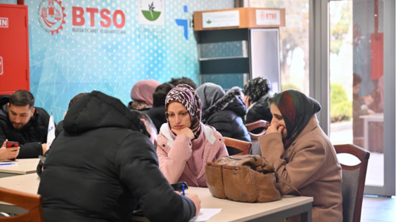 Bursa'da iş arayanların buluşma merkezi!