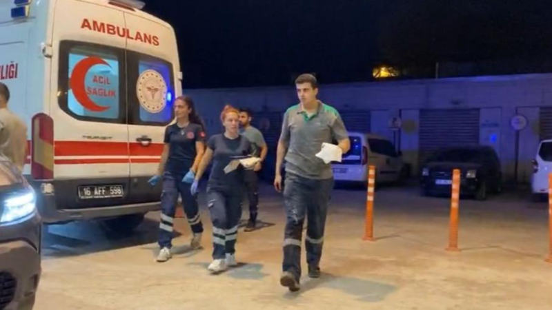 Bursa'da işçinin zor anları; Elini kaptırdı