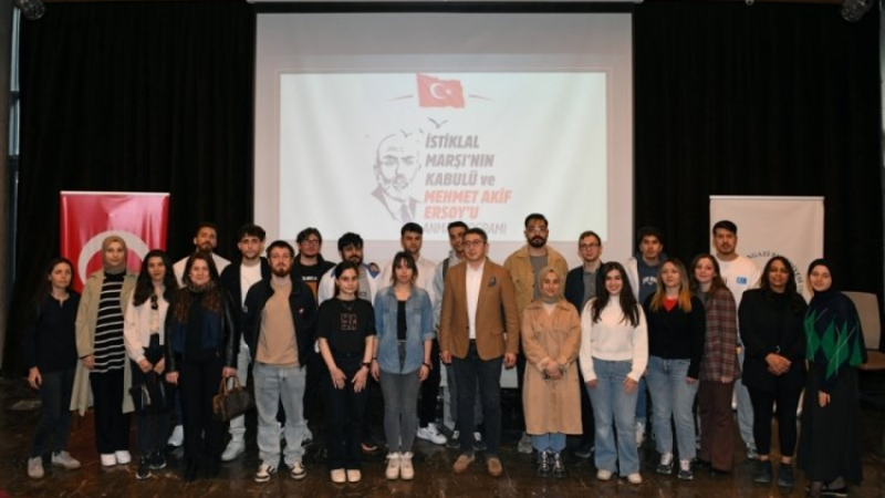 Bursa'da İstiklal Marşı'nın kabulünün yıl dönümünde Mehmet Akif anıldı