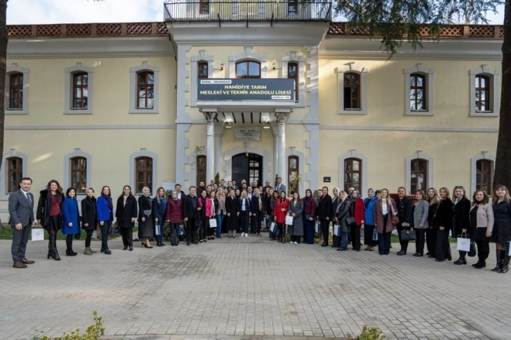 Bursa'da kadın emeği sanayinin kalbinde
