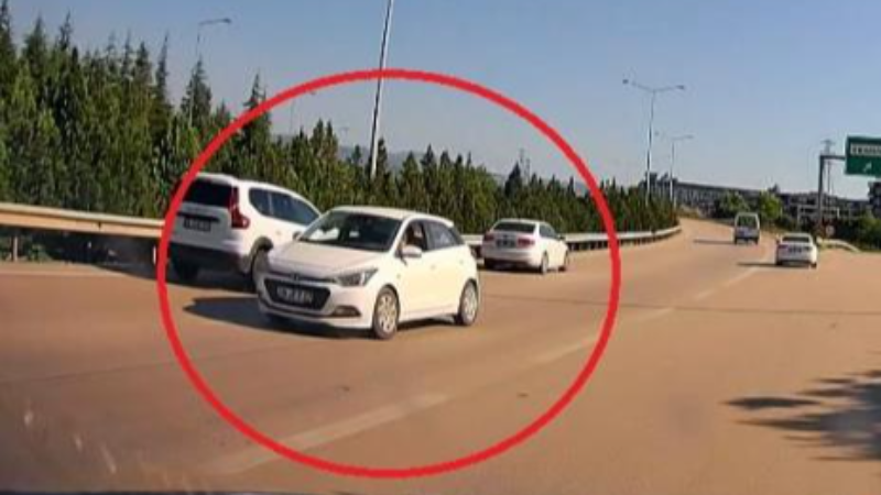 Bursa'da kadın sürücü resmen ölüme meydan okudu!
