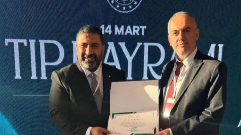 Bursa'da kahraman doktor onore edildi!