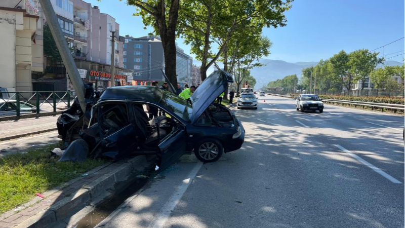 Bursa'da kahreden kaza; 2 kişi ağır yaralandı...