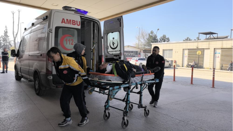 Bursa'da kahreden olay; 5 metre yükselikten düştü...
