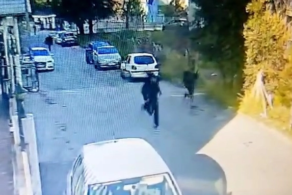 Bursa'da kapkaççılar polisten kaçamadı