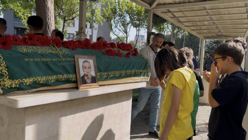 Bursa'da karne gününde acı haber; Öğrencileri kahroldu