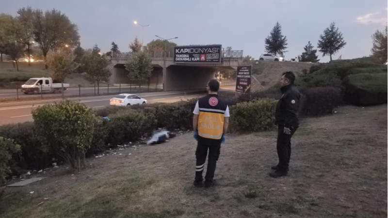 Bursa'da kavşakta bulunan cansız bedenin kimliği tespit edildi