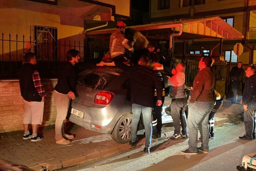 Bursa'da kaza sonrası kurtarma operasyonu