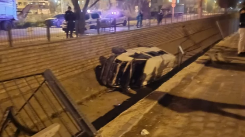 Bursa'da kontrolden çıkan minibüs bu hale geldi!