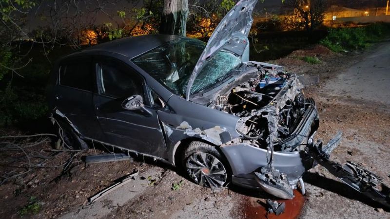 Bursa'da korkunç kaza;  Otomobil ile motosiklet kafa kafaya çarpıştı