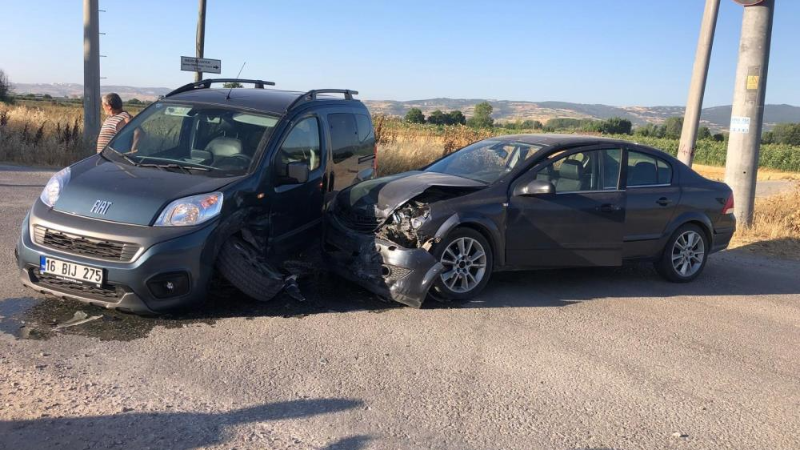 Bursa'da korkunç kaza; 1'i çocuk 2 kişi yaralandı