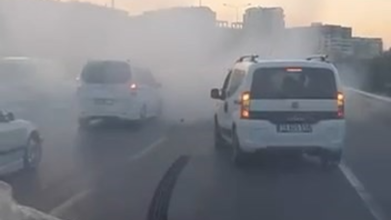 Bursa'da magandalar yine işbaşında; Yolda lastik yaktılar...