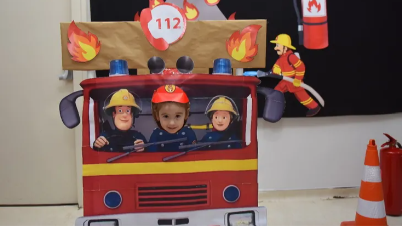 Bursa'da minik itfaiyeciler iş başında!