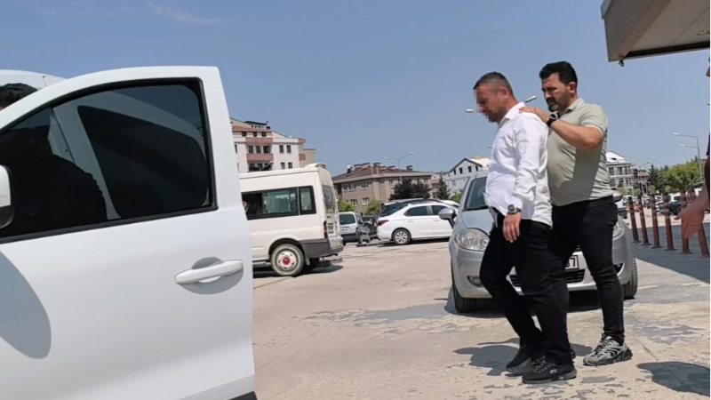 Bursa'da müşteri iş yeri sahibinin dükkanını kurşunladı
