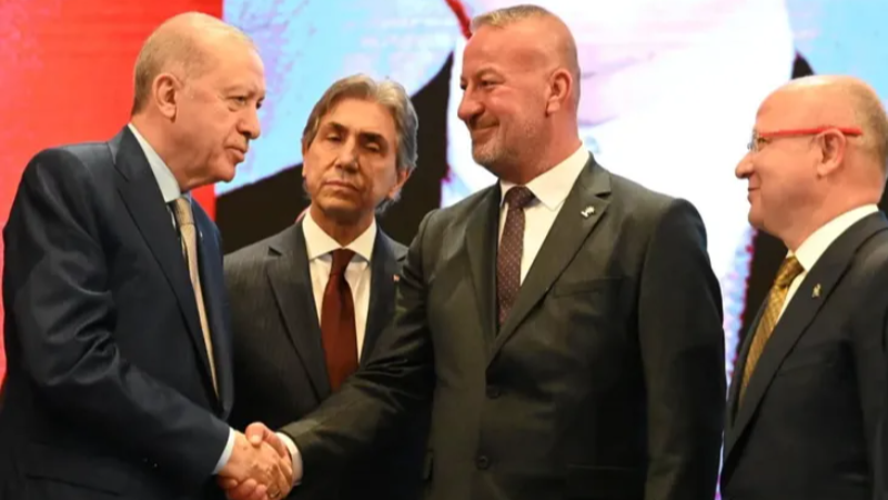 Bursa'da neden İYİ Parti'den AK Parti'ye geçti; Başkan nedenleri sıraladı...