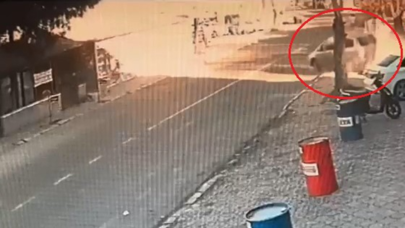 Bursa'da o otobüs durağında ya birileri olsaydı!