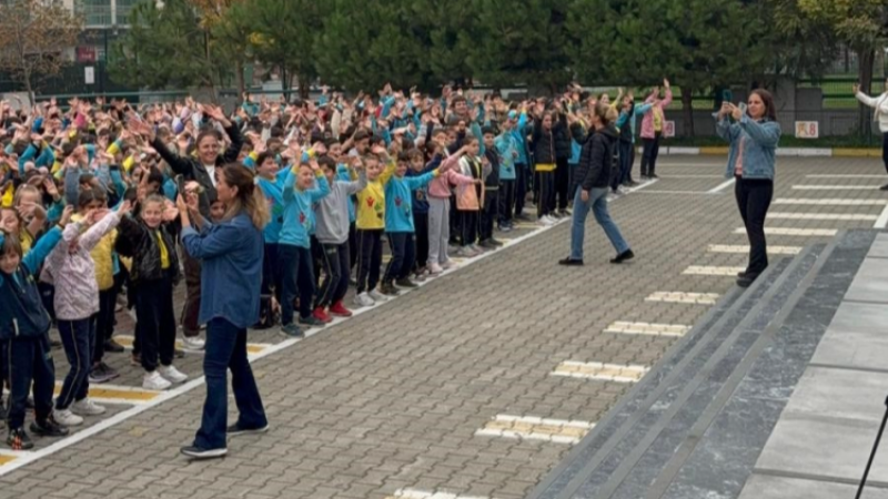 Bursa'da öğrenciler güne bakın nasıl başlıyor!