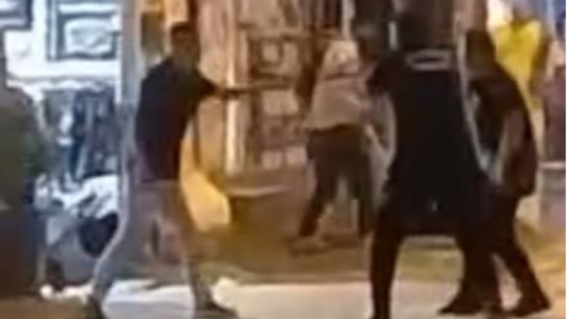 Bursa'da olaylı gece; Polise bıçak çekti...