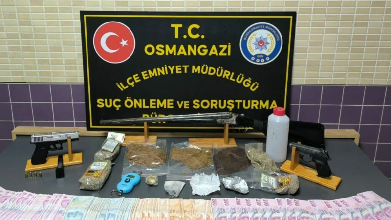 Bursa’da operasyon; 3 kişi tutuklandı...