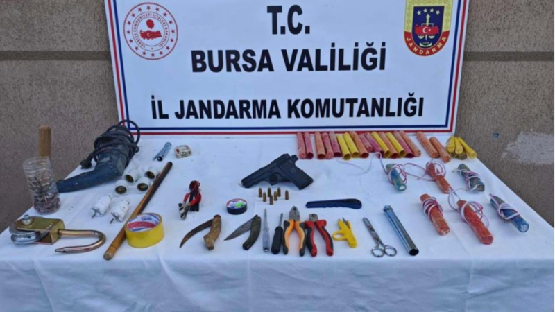 Bursa'da ormanlık alanda kaçak kazı operasyonu!